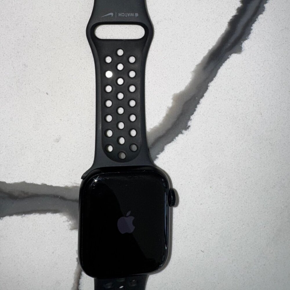 Apple Watch SE 44MM Aluminum Case